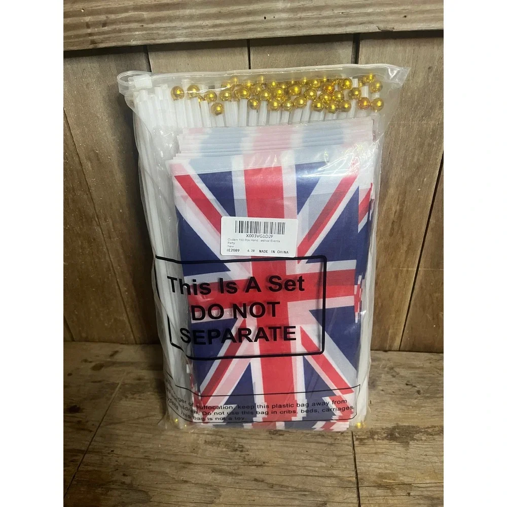 Oudan 150 Pcs Handheld Union Jack Flags UK British Hand Waving Flags Gold Top